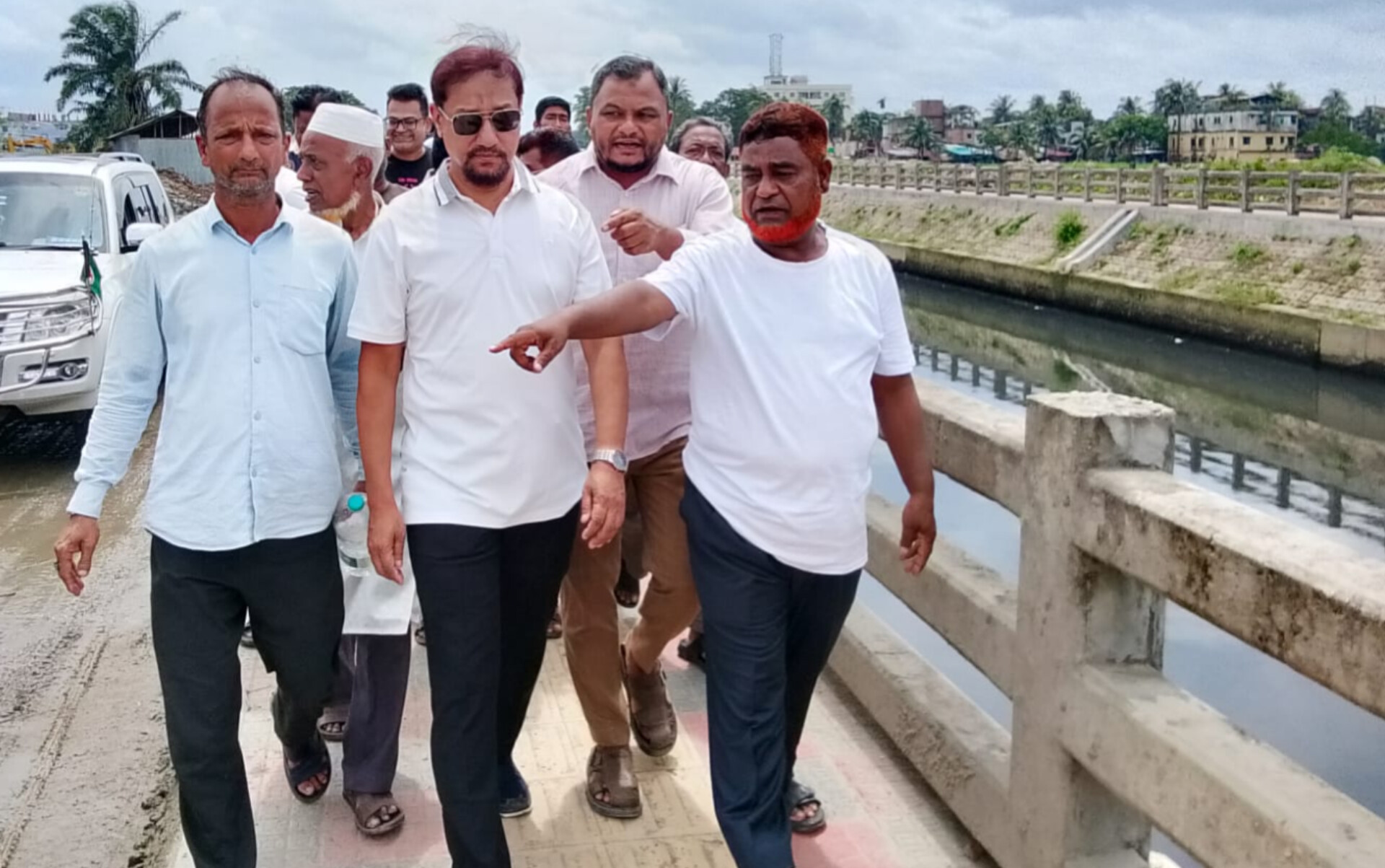 খাল দখল বরদাস করা হবে না : মেয়র ডা শাহাদাত হোসেন 