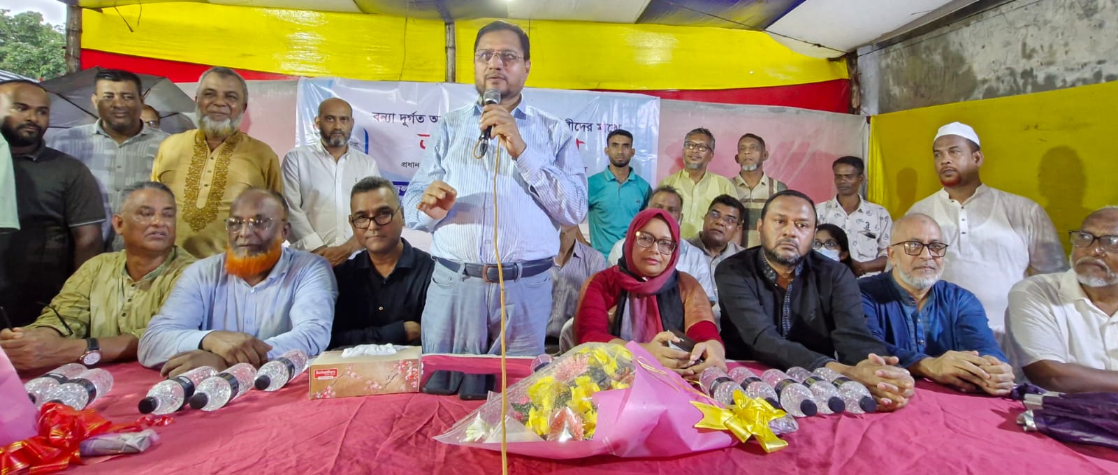 চট্টগ্রামে জেলে পরিবারের মাঝে উপহার তুলে দিলেন সংসদ সদস্য আবু সুফিয়ান