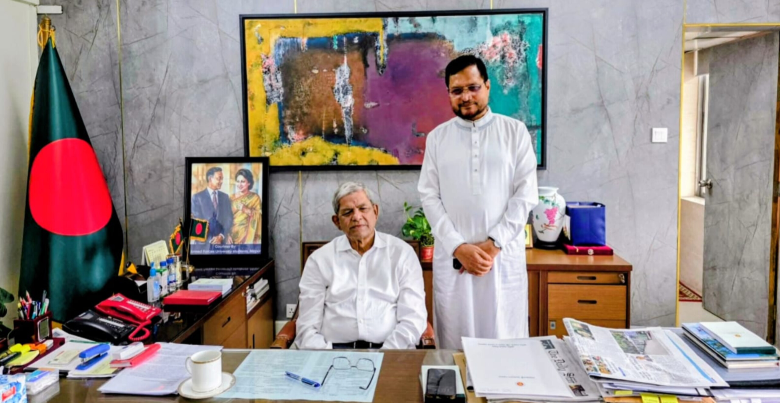 মির্জা ফখরুল ইসলাম আলমগীরের সাথে সৌজন্য সাক্ষাৎ করেছেন  সংসদ সদস্য আবু সুফিয়ান। 