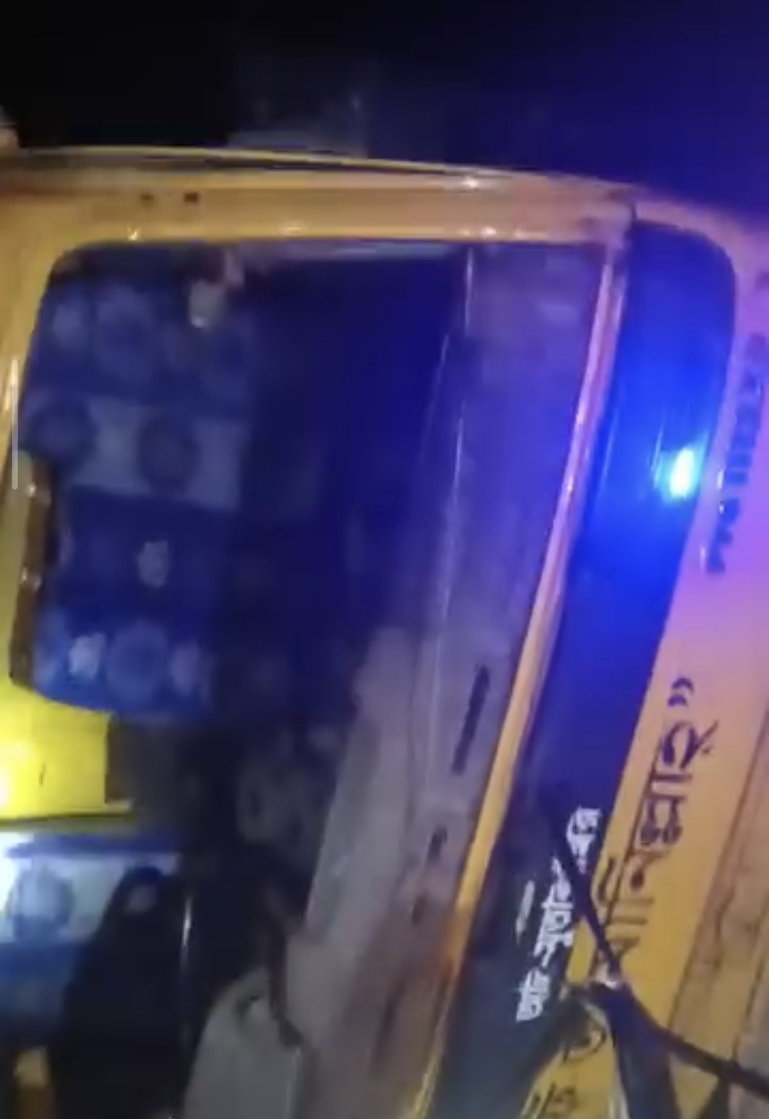 বগুড়ার শাহজাহানপুরে মাইক্রোবাস ও ট্রাকের মুখোমুখি সংঘর্ষে নিহত ২ আহত ৭
