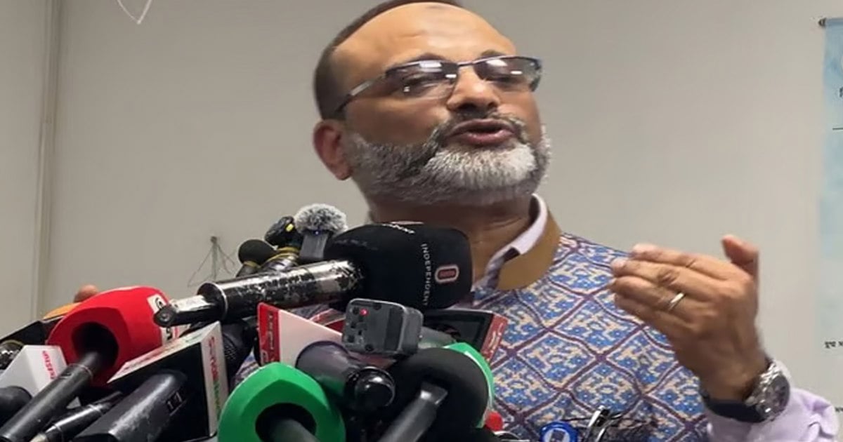 দলীয় রাজনৈতিক প্রভাবের কারণে দেশে শিক্ষকরা হেনস্তা হচ্ছেন: ঢাবির সাবেক উপাচার্য