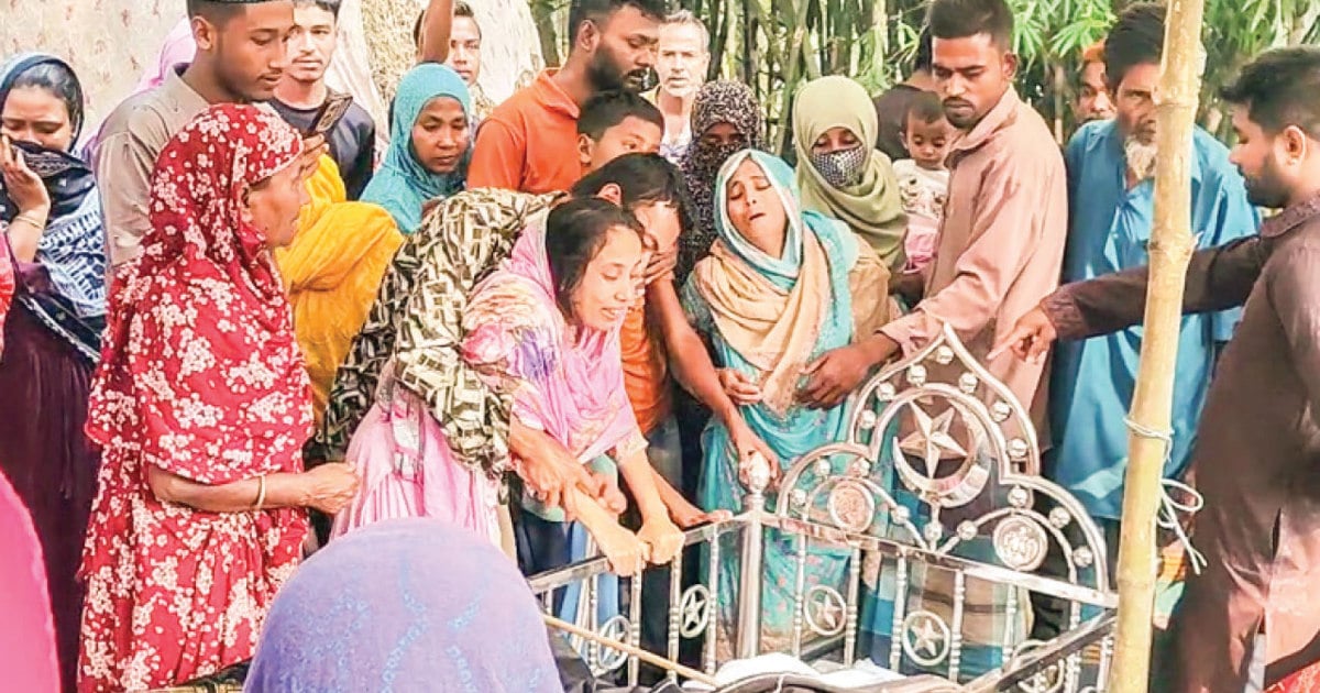 এক দুর্ঘটনায় শেষ চার প্রজন্ম